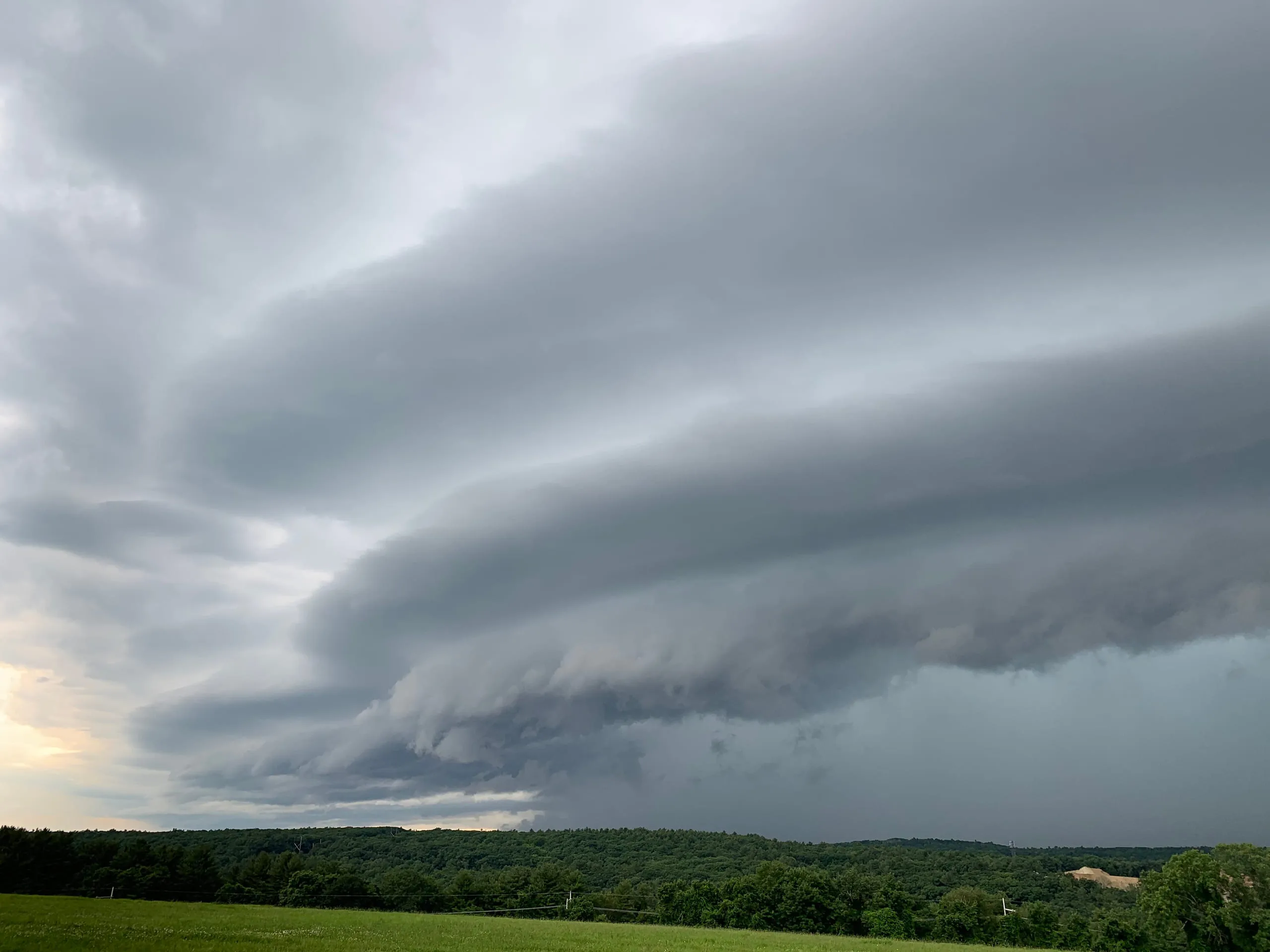 Shelf cloud