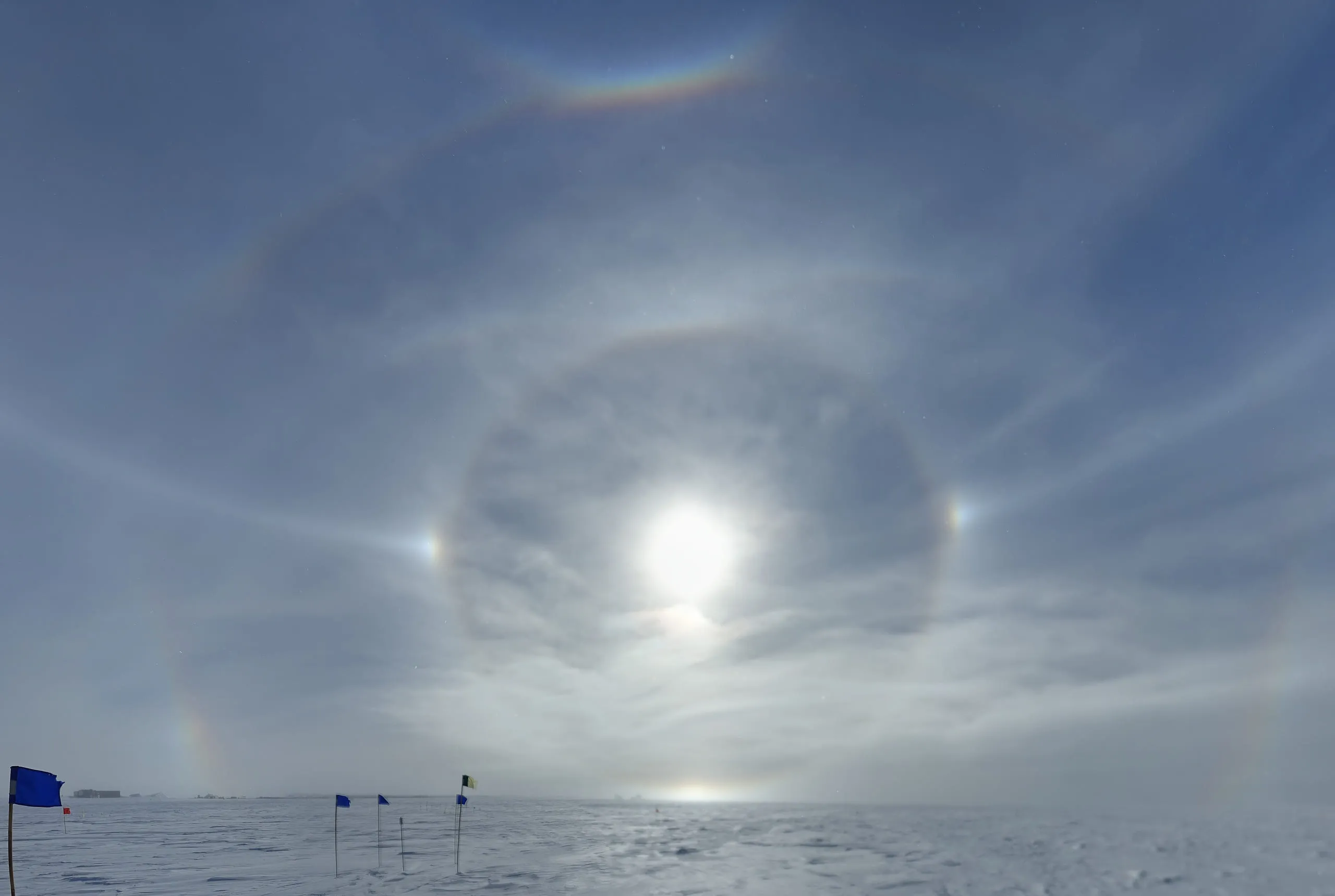Sun dogs